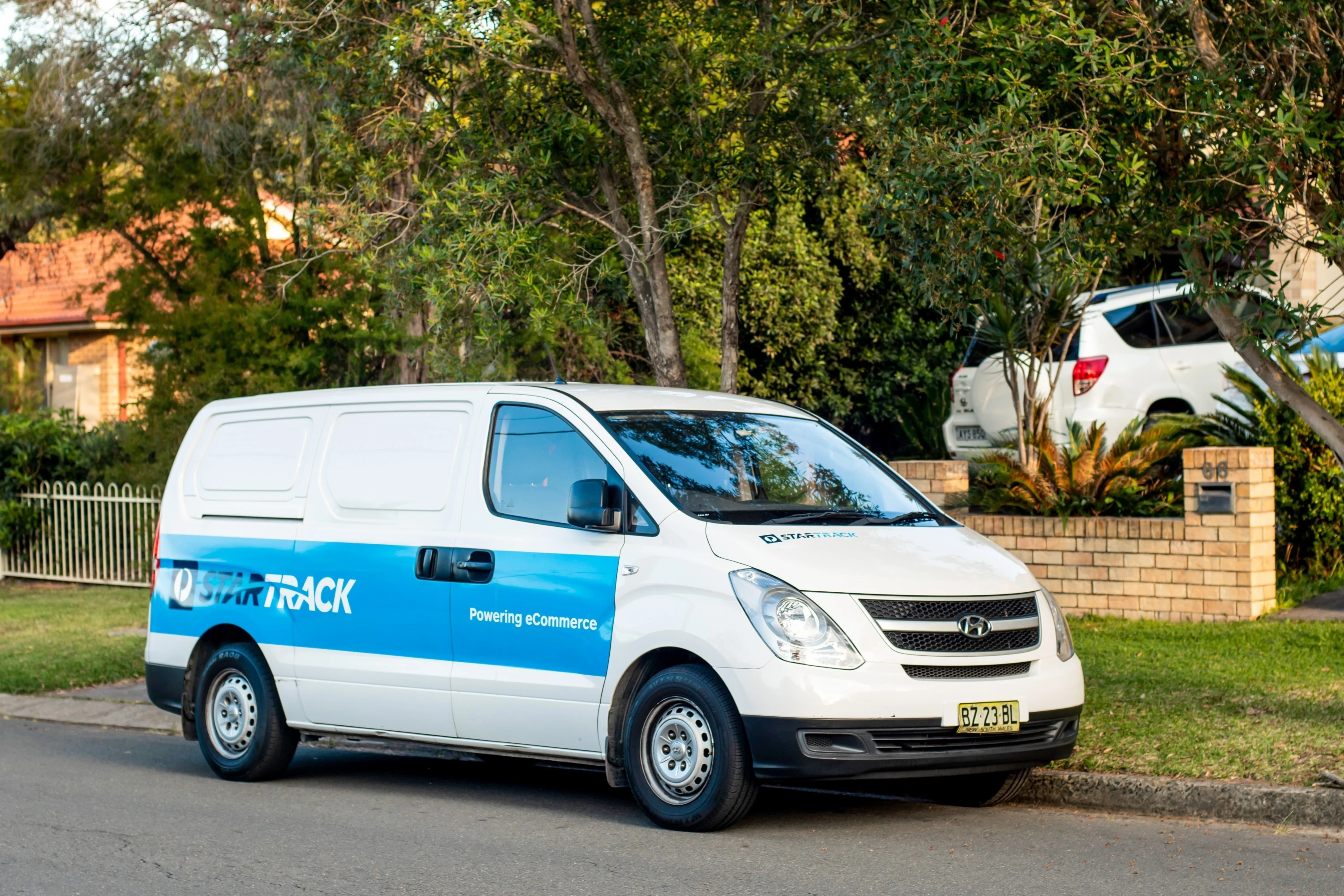 StarTrack courier service explained