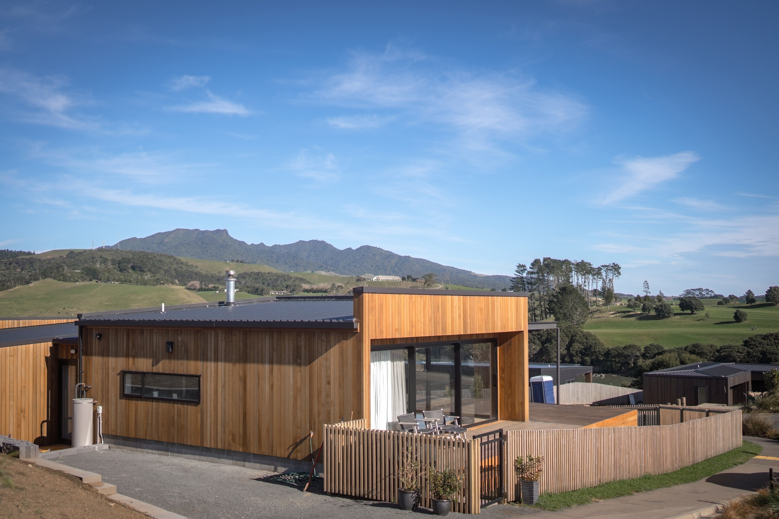 New Zealand vs Australia  - which is cheaper