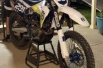 Motorcycle Husvana 450