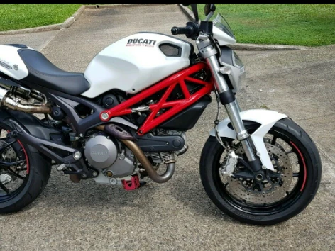 Motorcycle Ducati Monster 796