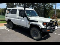 Toyota Landcruiser Troopcarrier