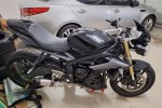 Motorcycle Triumph Street triple 675