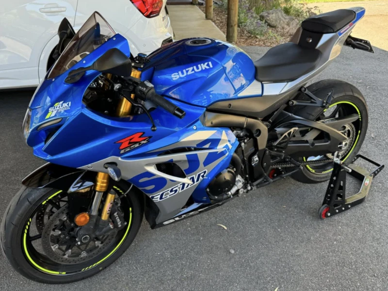 Motorcycle Suzuki Gsxr 1000 r
