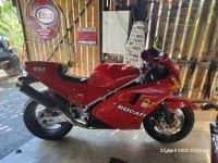 Motorcycle Ducati 851