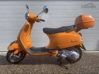 Motorcycle Vespa LX 150