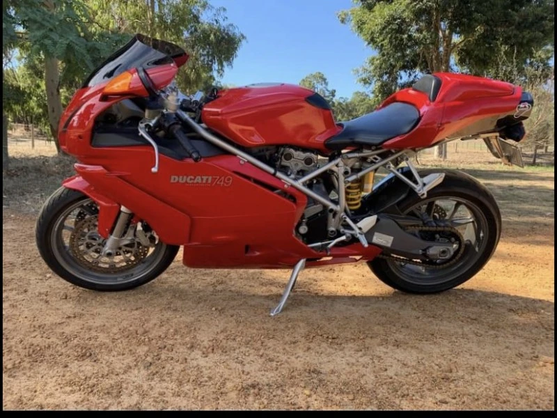 Motorcycle Ducati 2003