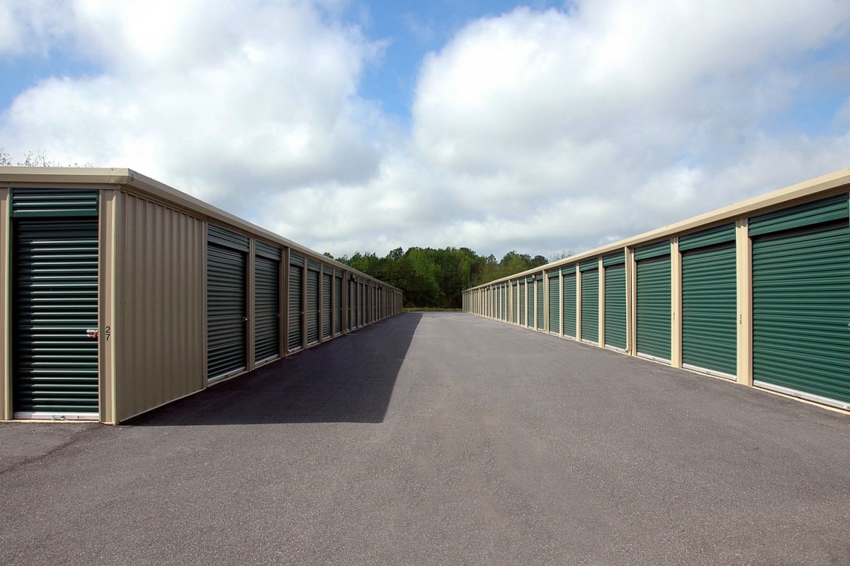 Top Reasons People Use Self-Storage Units