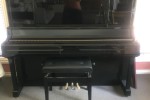 Yamaha UX3 piano