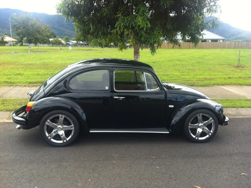 VOLKSWAGEN Beetle