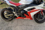 Motorcycle Yamaha YZF R1