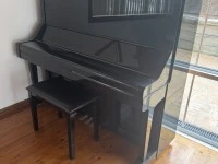 Yamaha piano