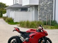 Motorcycle Ducati V2 Panigale