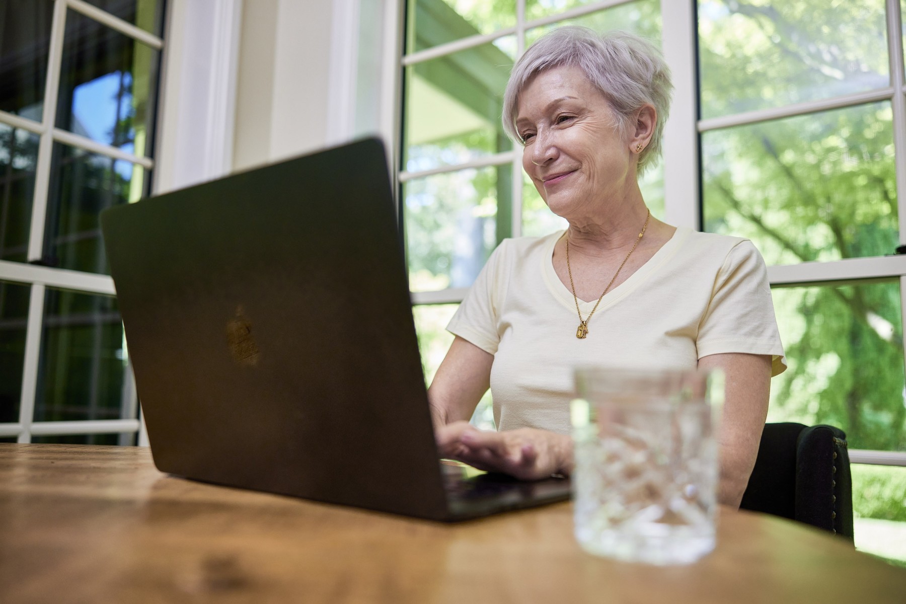 Mature woman looking at her retirement options in Perth