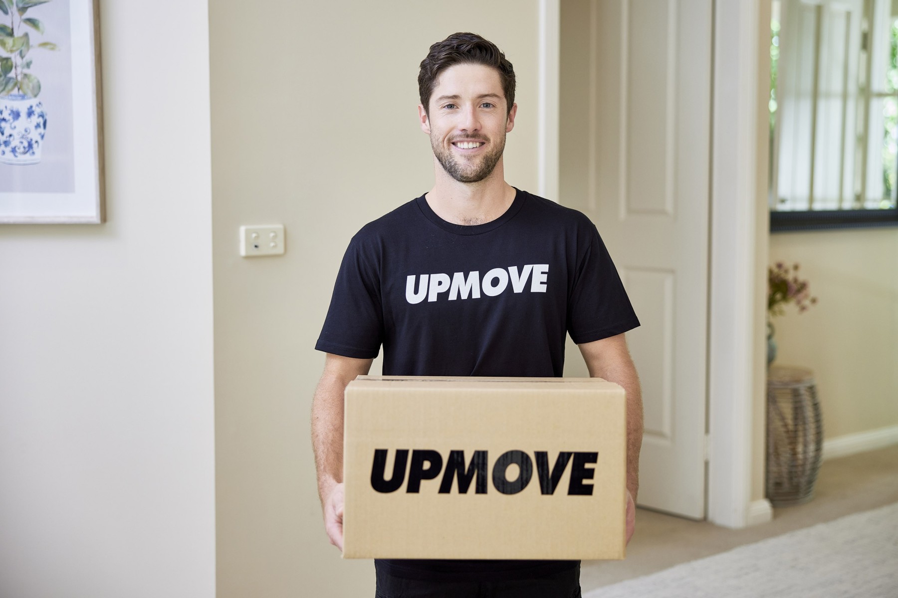 Professional Queensland moving team helping residents relocate