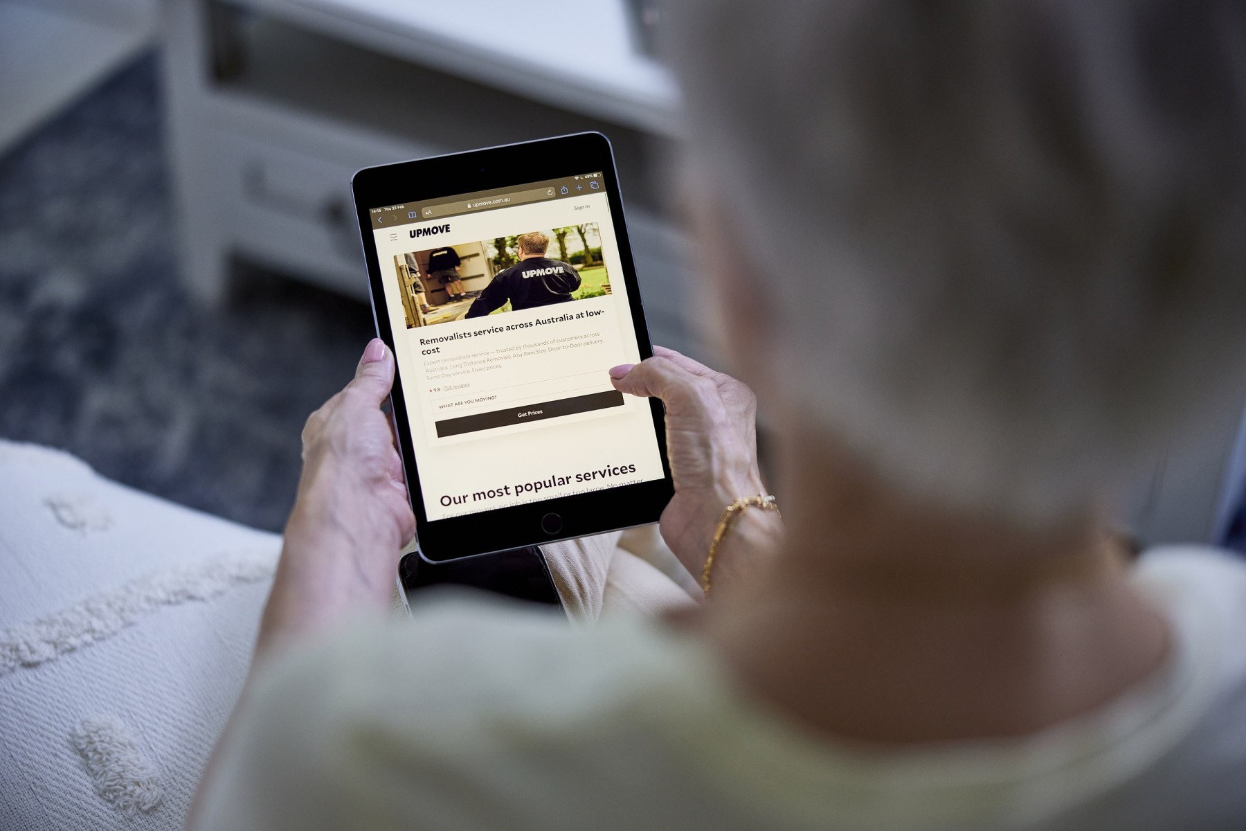 Mature woman booking the best removalists in Adelaide through Upmove