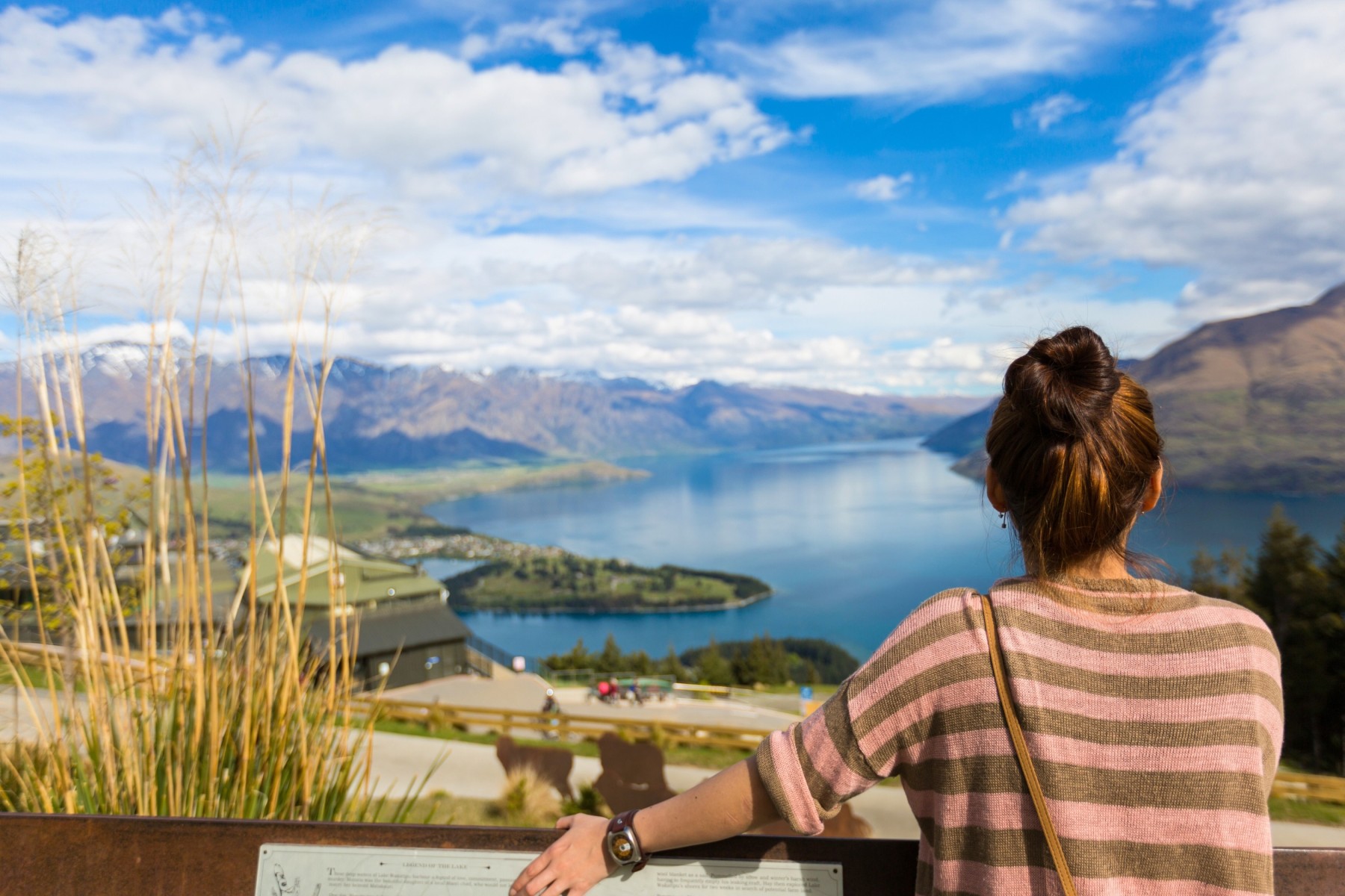 Women unplugging from work and enjoying outdoor living in New Zealand