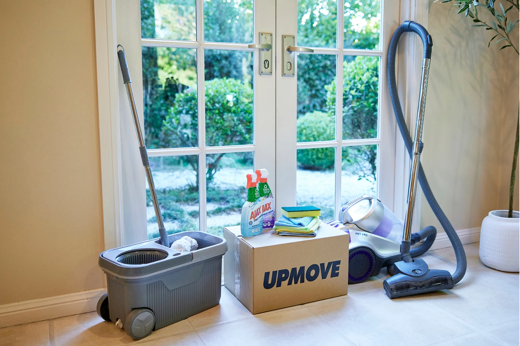 upmove box and cleaning tools