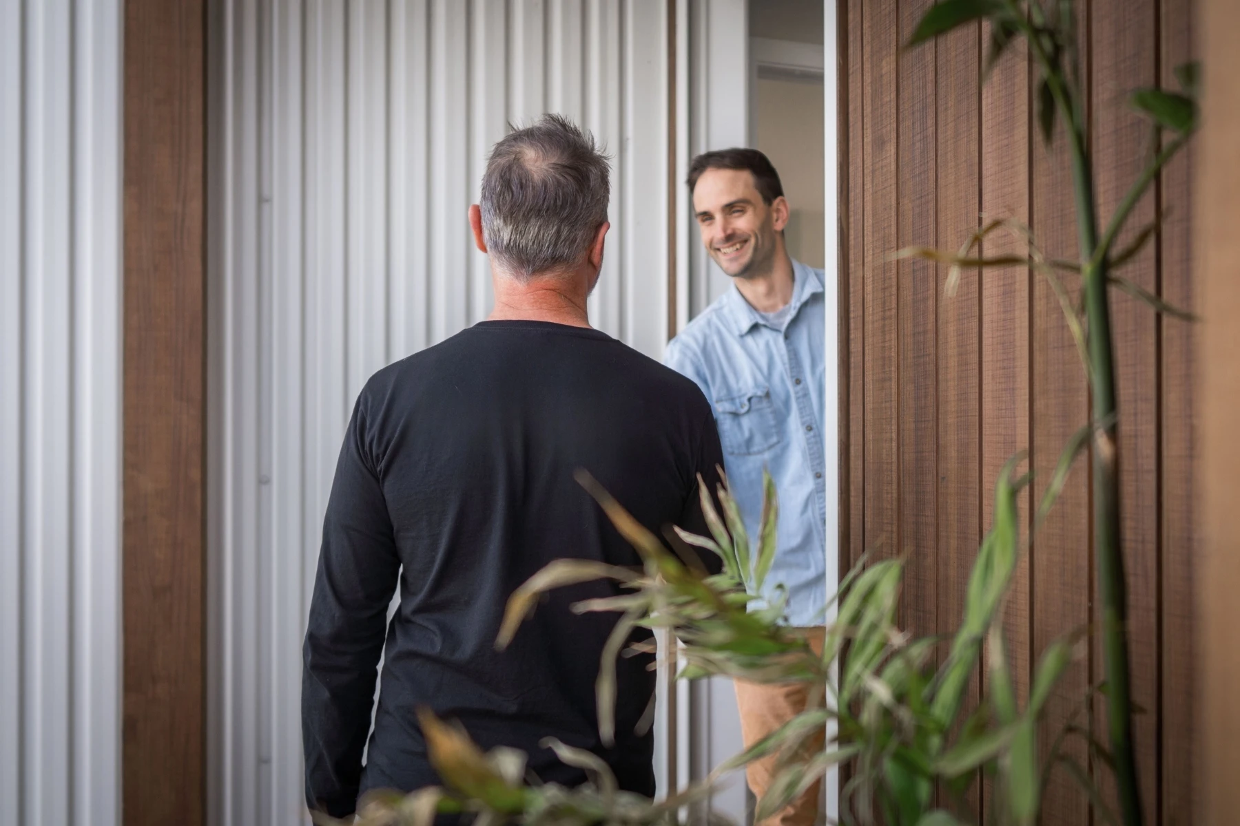 man meeting removalist